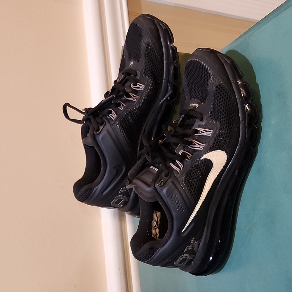 Nike Air Max women's shoes size 8